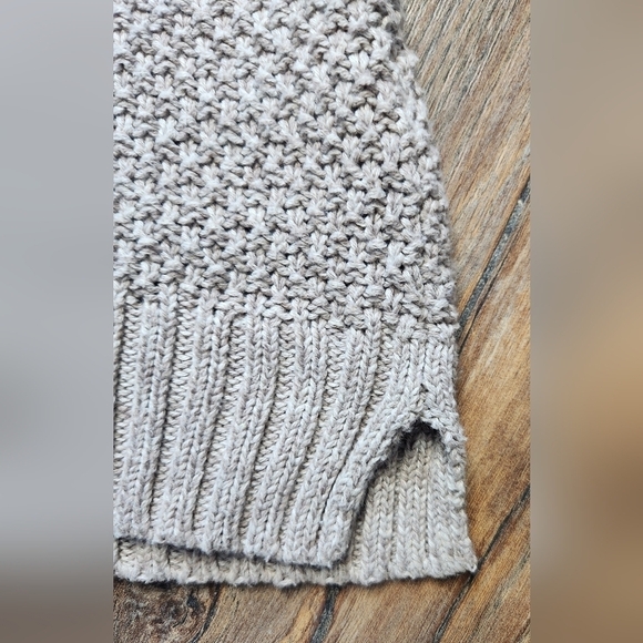 Hilary Radley light brown knit sweater Size M - Picture 4 of 8